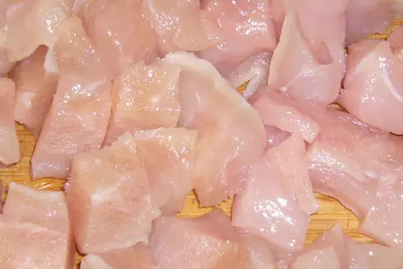 Куриные грудки с репой в сметане: шаг 3