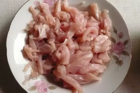 Пирог с курицей и брокколи: шаг 1