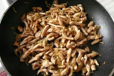 Пирог с курицей и брокколи: шаг 4