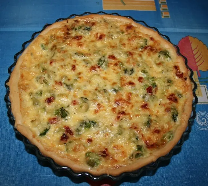 Пирог с курицей и брокколи: шаг 10