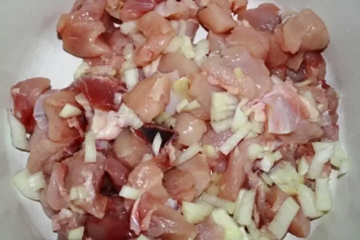 Перловка с курицей в горшочке: шаг 1