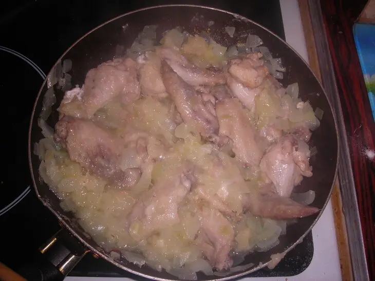 Харчо из куриных крыльев: шаг 4