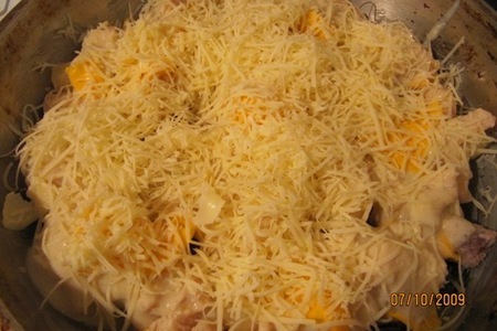 Конкильони(лумакони) с курицей, ананасами и сыром чеддер: шаг 7