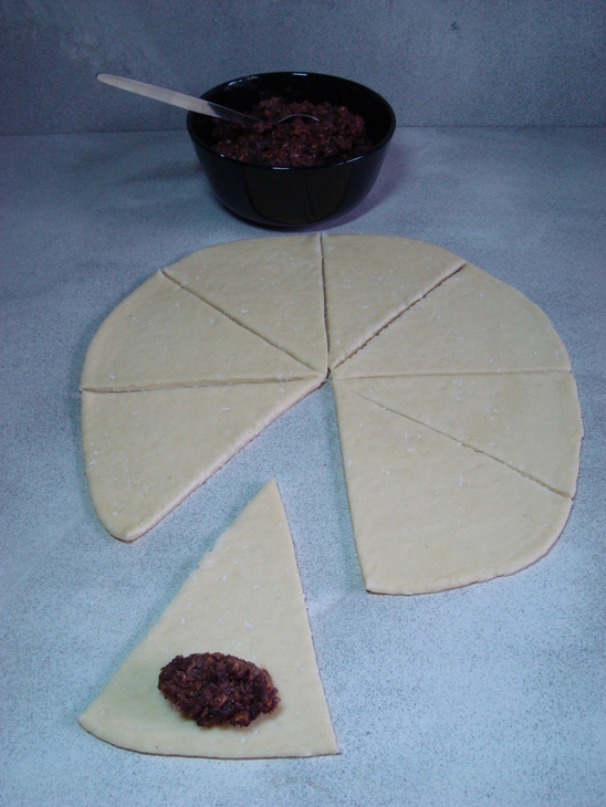 Рогалики с шоколадно-ореховым кремом: шаг 5