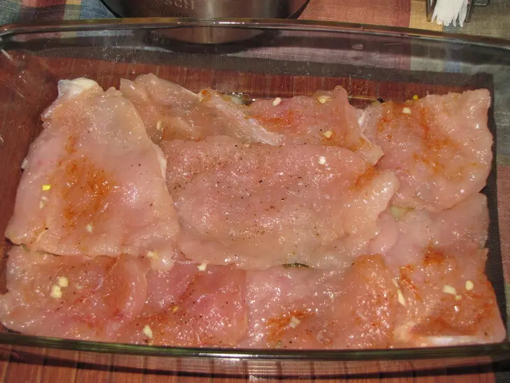 Куриная грудка, запечённая с баклажанами и помидорами: шаг 3