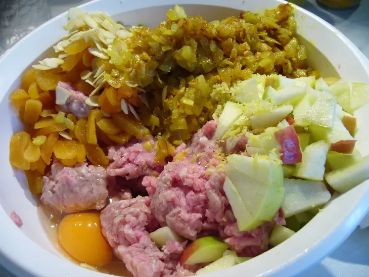 Bobotie (боботье) – мясная южноафриканская запеканка: шаг 1