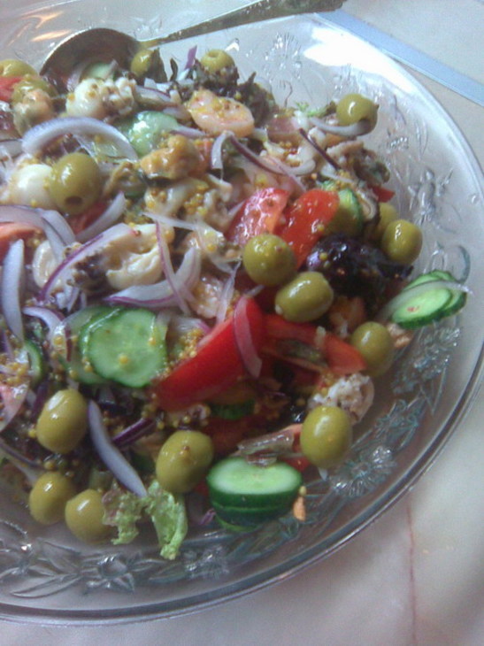 Салат из овощей и морепродуктов «хорватия в миниатюре»: шаг 9