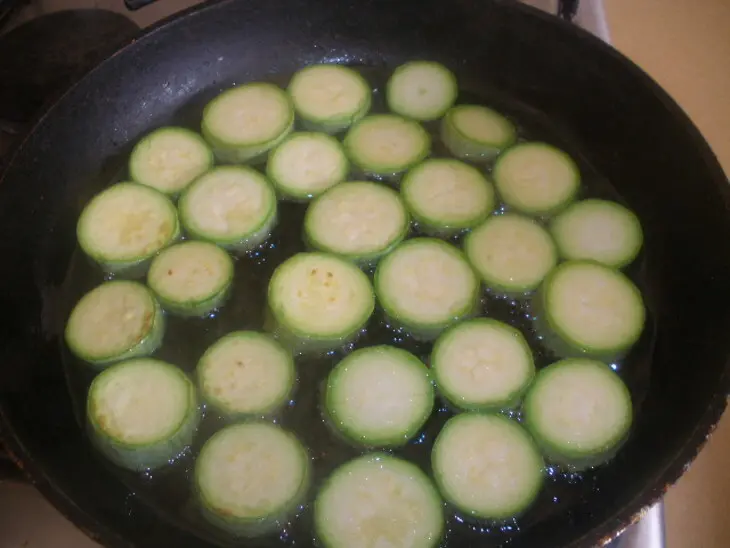 Кабачки с горчицей, чесноком и медом: шаг 2