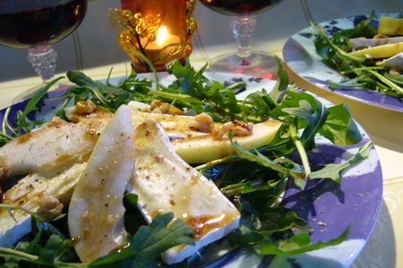 Салат „douce france“ с руколой, грушами и мягким французским сыром: шаг 1