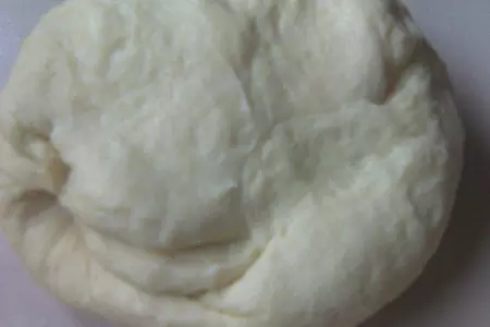 Лепешка с грушей, сыром dorblu и рукколой.: шаг 1