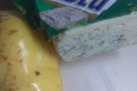 Лепешка с грушей, сыром dorblu и рукколой.: шаг 4