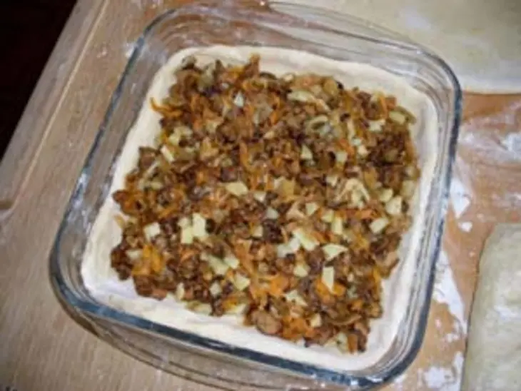 Пирог "кузовок с грибами": шаг 4