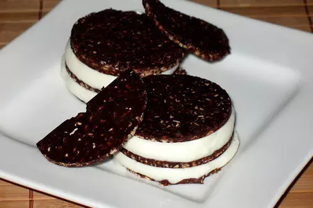 Крокант-таллеры с муссом из рикотты("croccante" con mousse di ricotta): шаг 7