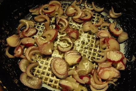 Сырная запеканка с помидорами и ветчиной: шаг 2