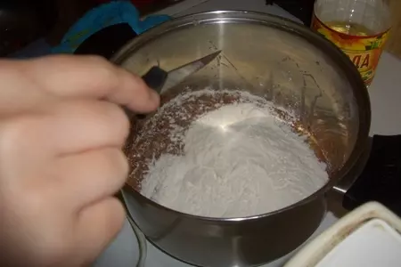 Шоколадное печенье с вишней: шаг 1