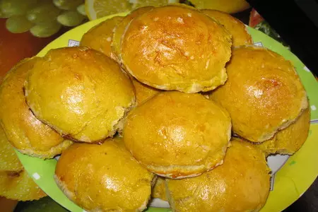 Дрожжевое тесто на кефире и пирожки с яйцом и рисом: шаг 6