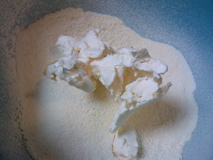 Творожное печенье с мармеладом: шаг 2