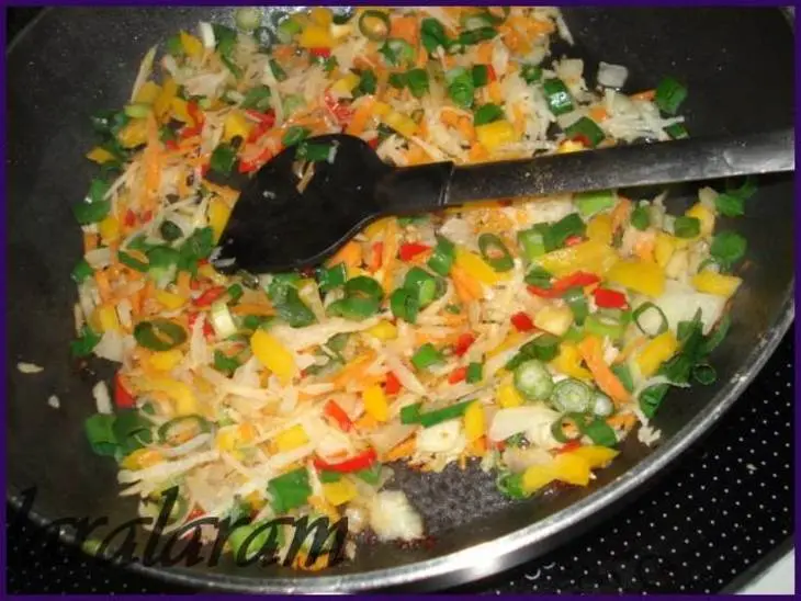 Тыквенный суп бархатный - поэма вкуса с яблоками, курицей, сыром и...: шаг 5