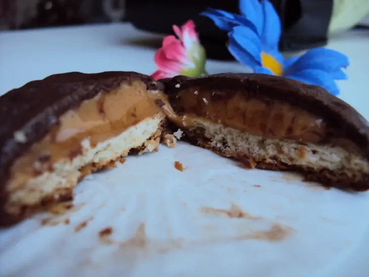 Конфеты со сгущенкой и шоколадом (conos de dulce de leche y chocolate): шаг 6
