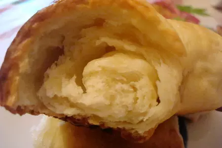 Рогалики из заварного дрожжевого теста: шаг 6
