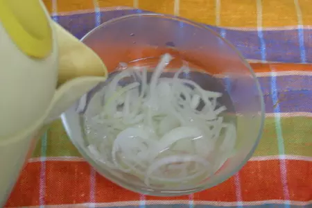 Салат "морской коктейль": шаг 3