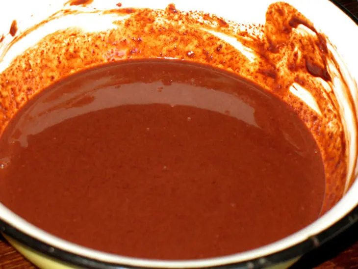Тёмный ганаш в шоколадной корзинке с шапочкой безе (ganache nera e meringhe): шаг 3