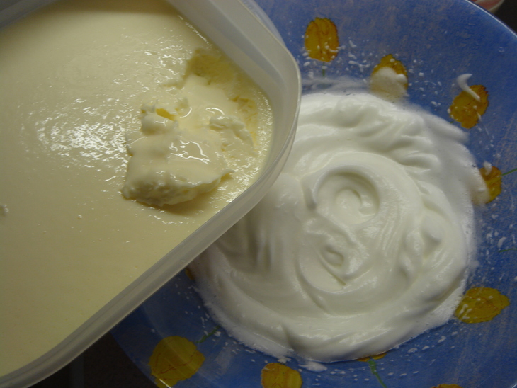 Легкое ванильное мороженое на основе йогурта.: шаг 3