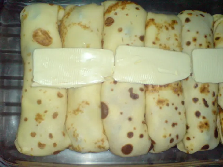 Налистники с творогом,маком и сушеной вишней.: шаг 7