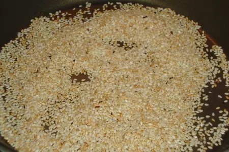 Cалат из свеклы с кольраби и кунжутом: шаг 2