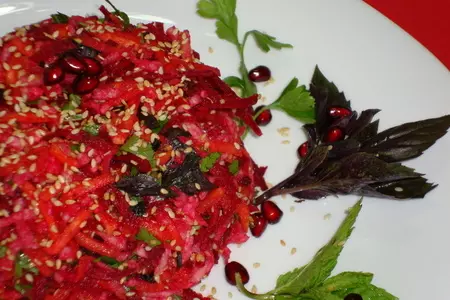 Cалат из свеклы с кольраби и кунжутом: шаг 5