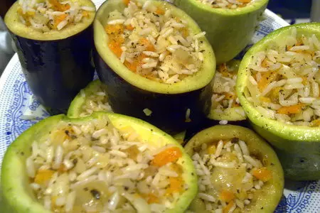 Кабачки и баклажаны фаршированные: шаг 3