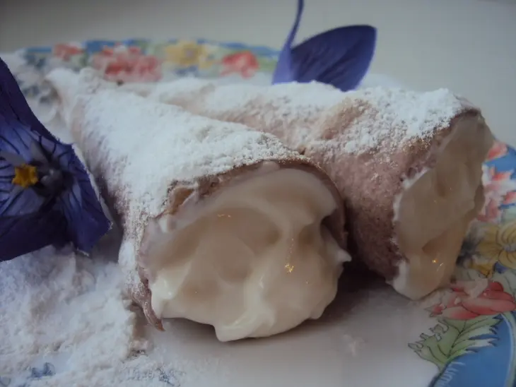 Трубочки с начинкой (canutillos rellenos): шаг 5