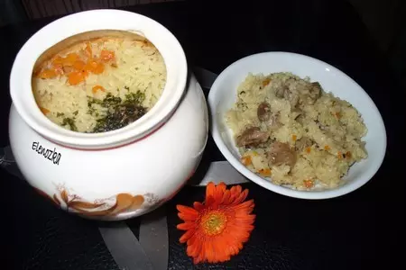 Жаркое в горшочках ( куринные потрошки с рисом ): шаг 3