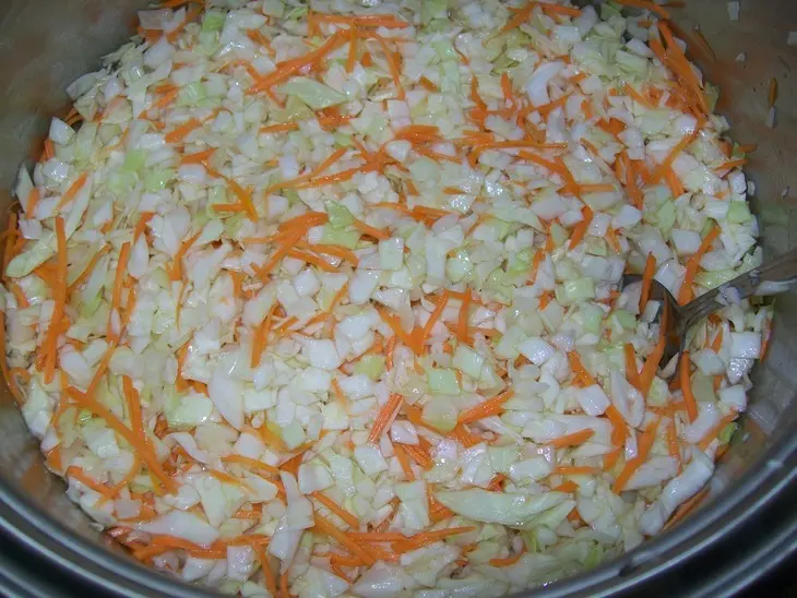 Капуста маринованная и винегрет из неё: шаг 1