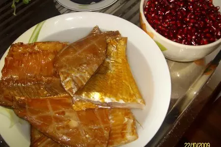 Копченая рыба с гранатом: шаг 2