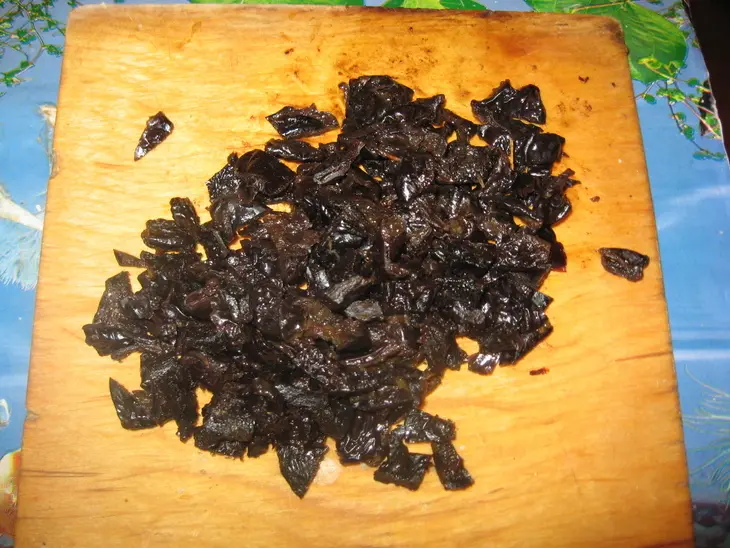 Пирожки десертные с тыквой, черносливом и грецкими орехами: шаг 2