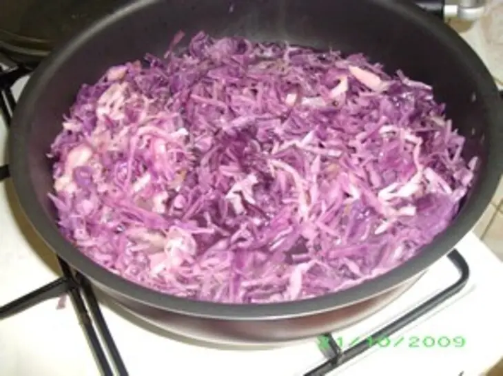 Солянка с краснокочанной капустой: шаг 3