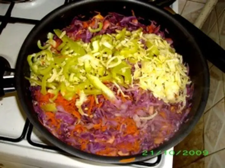 Солянка с краснокочанной капустой: шаг 5