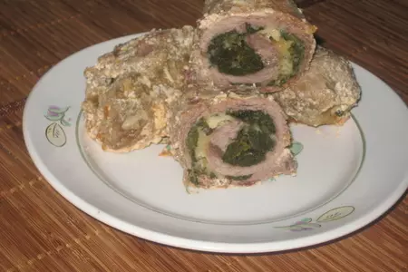 Рулетики из говядины со шпинатом и сыром, тушеные в сметане: шаг 6