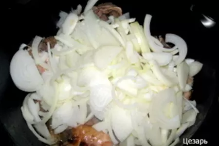 Баранина с  чесноком и овощами: шаг 3