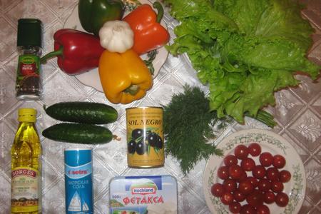 Греческий салат: шаг 1