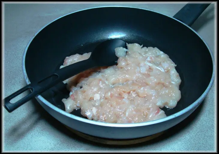 Пирожки empadas с куриным фаршем.: шаг 11