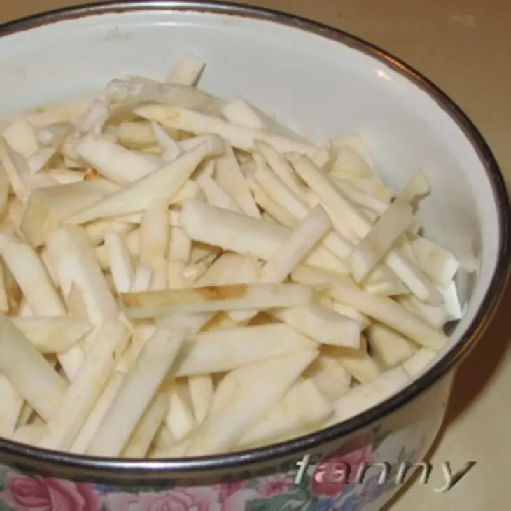 Запеканка из корневого сельдерея с курицей: шаг 3