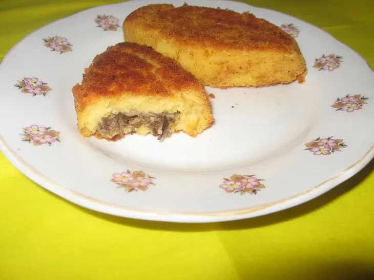 Гороховые зразы с грибами: шаг 2