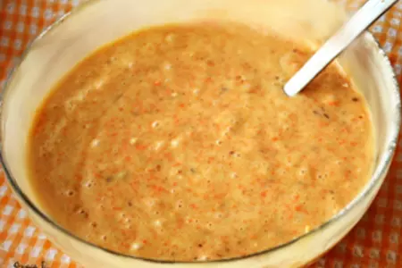 Морковные кексы с орехами: шаг 4