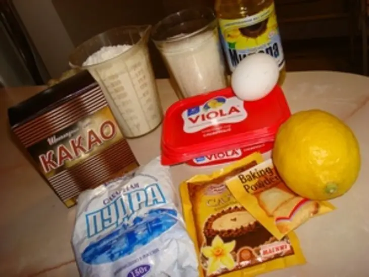 Шоколадные маффины под сливочной шапочкой: шаг 1