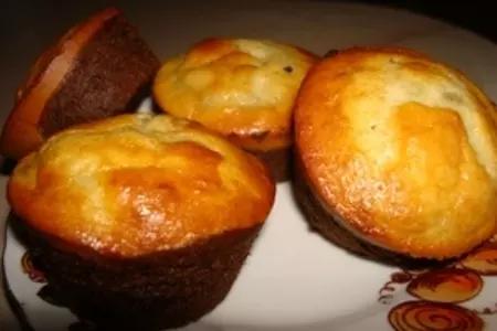 Шоколадные маффины под сливочной шапочкой: шаг 8