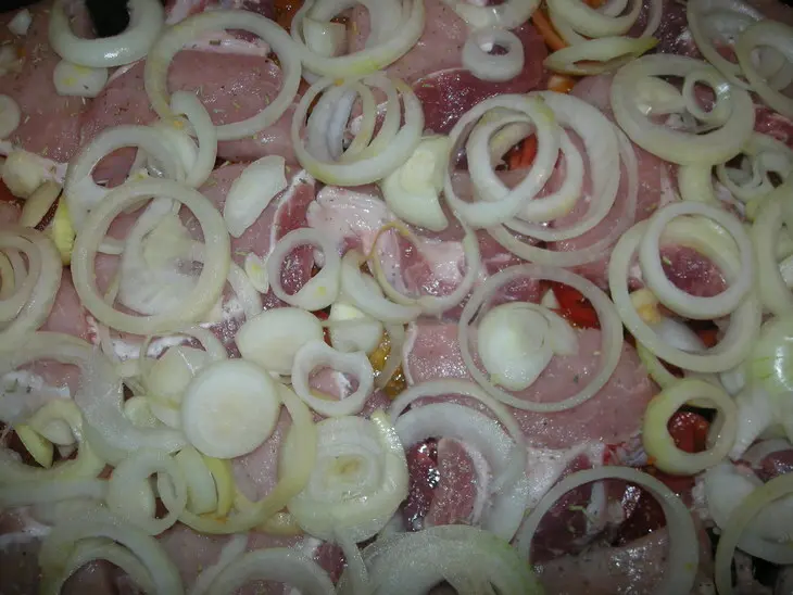 Мяско запеченное с баклажанами: шаг 5