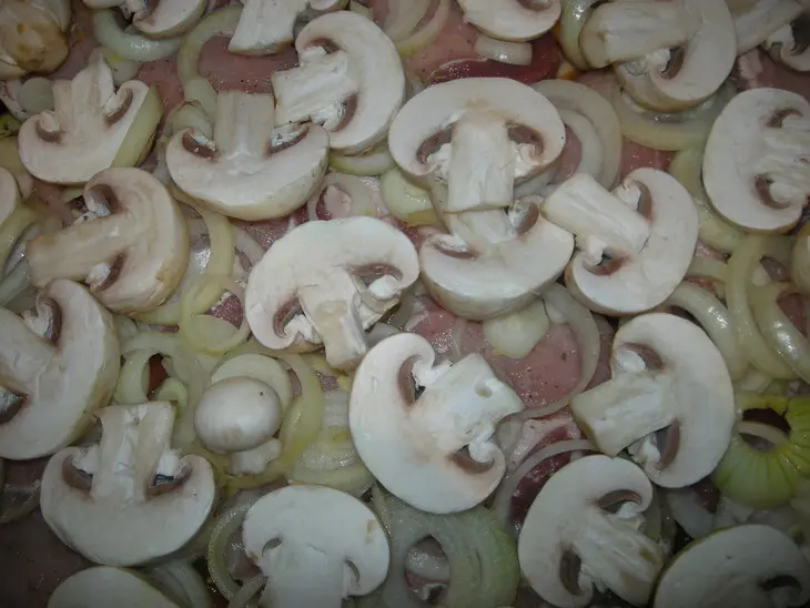 Мяско запеченное с баклажанами: шаг 6