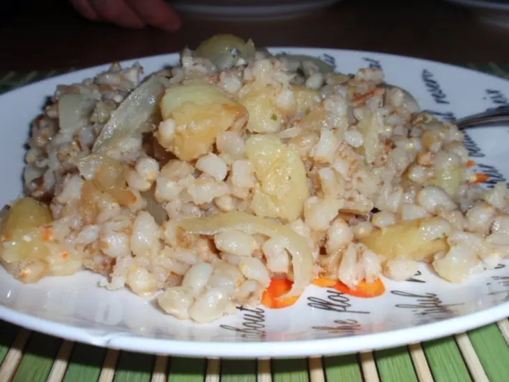 Перловая каша с картошкой: шаг 1